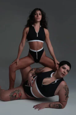 Rolling Bonde Cambon Shorts - Black 10 Rolling Bonde Cambon Shorts - Black -Radd Pole Wear Shop 16 6 1 197 conjbondecrop