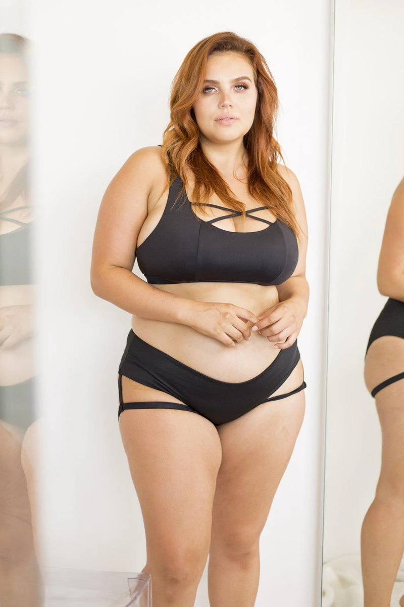 Lunalae Lure You Low-Rise Garter Shorts - Black 9 Lunalae Lure You Low-Rise Garter Shorts - Black - Image 7