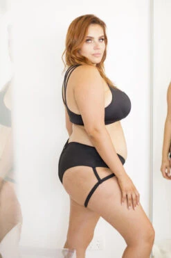 Lunalae Lure You Low-Rise Garter Shorts - Black 17 Lunalae Lure You Low-Rise Garter Shorts - Black -Radd Pole Wear Shop 6R7A8557