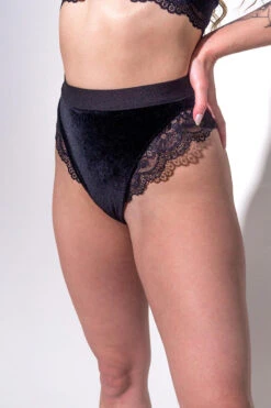 Sorte Velvet Adore Shorts - Black 9 Sorte Velvet Adore Shorts - Black -Radd Pole Wear Shop ADORE 7