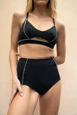 Lunalae Missy Top - Recycled Black 13 Lunalae Missy Top - Recycled Black -Radd Pole Wear Shop Copyof220701 LunaLae 17 0768