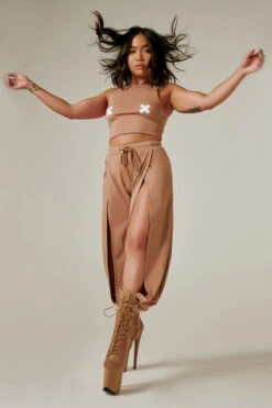 CXIX XX Tee 2.0 - Sand 15 CXIX XX Tee 2.0 - Sand -Radd Pole Wear Shop CreaturesofXIXXXTee2.0 Sand21 05 24CreaturesofXIX11449 edit