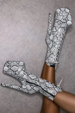 Hella Heels Mamba Boots - 8inch 16 Hella Heels Mamba Boots - 8inch -Radd Pole Wear Shop Edit 4