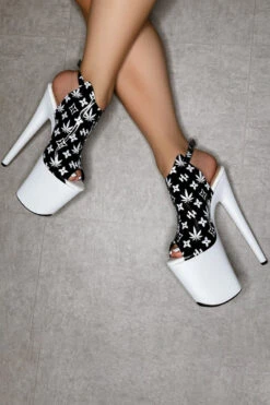 Hella Heels Branded Shield 8inch Stilettos - Black/White 17 Hella Heels Branded Shield 8inch Stilettos - Black/White -Radd Pole Wear Shop EmpireKicksBrandedblack white8inchpoledanceshieldstiletto 2 1