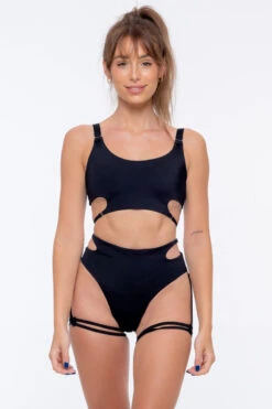 Nona Perkasa Gladiolus Top - Black 11 Nona Perkasa Gladiolus Top - Black -Radd Pole Wear Shop Gladiolusblack04 62f196c4 5cb9 404f 85c0 e2a77130f3fa