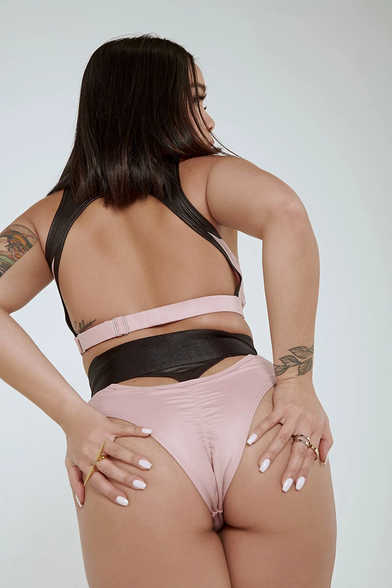 CXIX I Slay Sports Bra - Pink/Black 5 CXIX I Slay Sports Bra - Pink/Black - Image 3