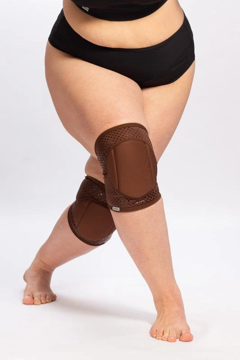 Queen Grippy Kneepads - Cacao 4 Queen Grippy Kneepads - Cacao - Image 2