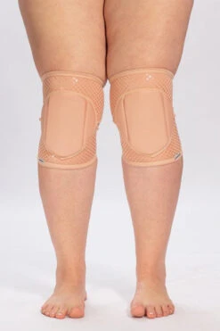 Queen Grippy Kneepads - Latte