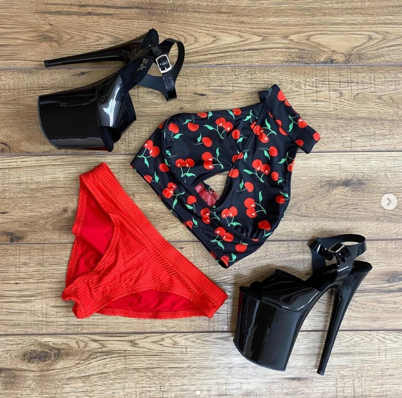 Shark Polewear Tanna Top - Cherry Print 7 Shark Polewear Tanna Top - Cherry Print - Image 5