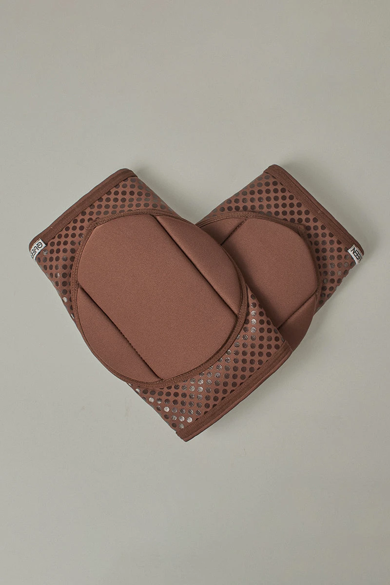 Queen Grippy Kneepads - Cacao 8 Queen Grippy Kneepads - Cacao - Image 6