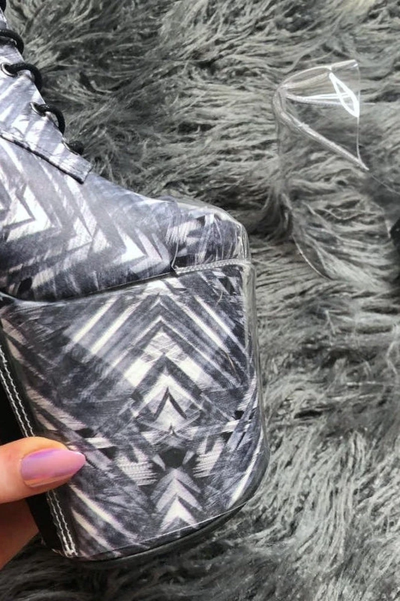 Hella Heels Classique Shoe Protector - Clear (Black Back) 6 Hella Heels Classique Shoe Protector - Clear (Black Back) - Image 4