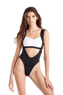 Hamade Activewear Hollow Back Top - White/Black