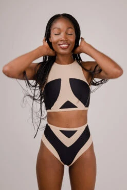 FANNA Shark Top - Black/Beige