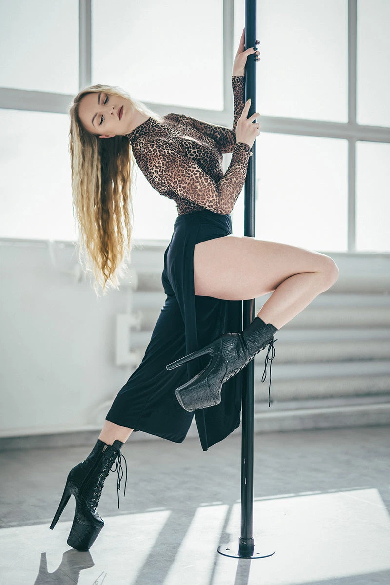 REV ACTIV Sensual Flow Pants (with Leg Slit) - Black 6 REV ACTIV Sensual Flow Pants (with Leg Slit) - Black - Image 4